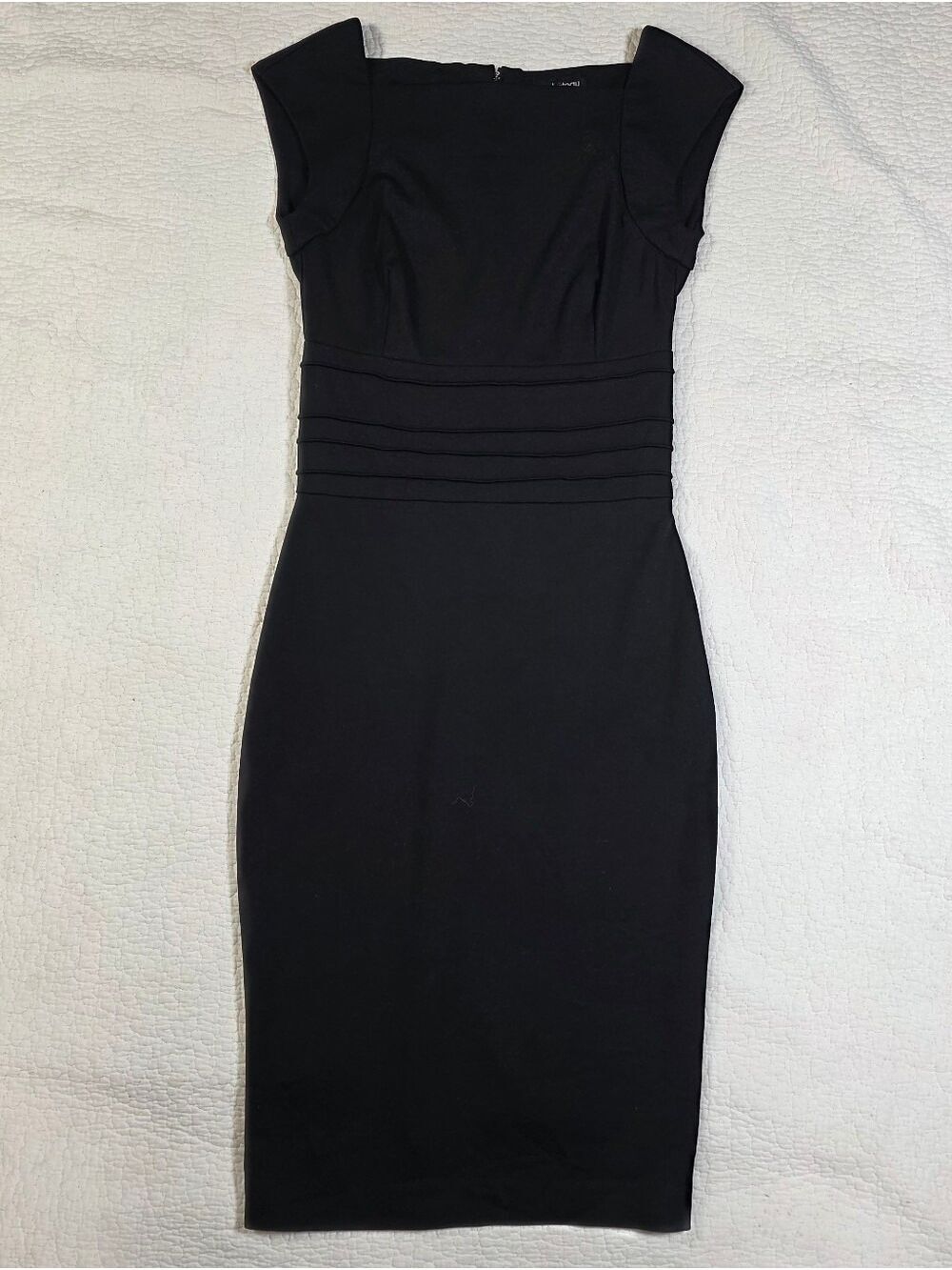 Le Chatean Black Bodycon Cap Sleeve Pencil Dress